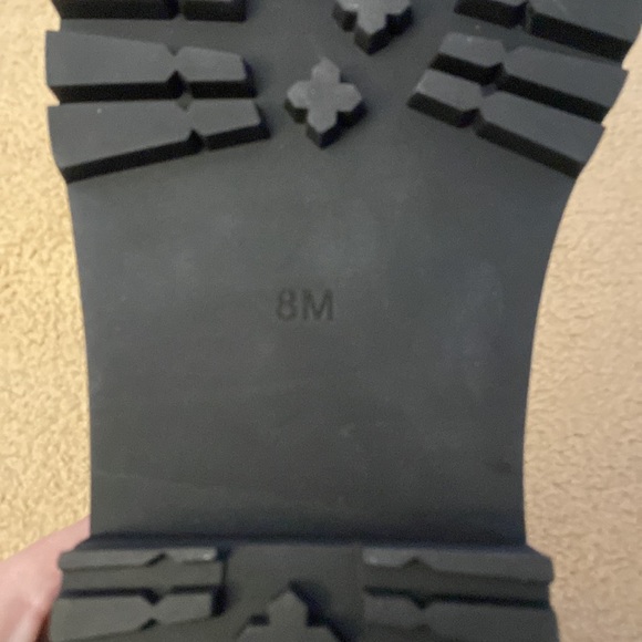 Beautiful Darkwavs! listed as women’s 8 must be men’s 8 , as these are unisex - Picture 5 of 5